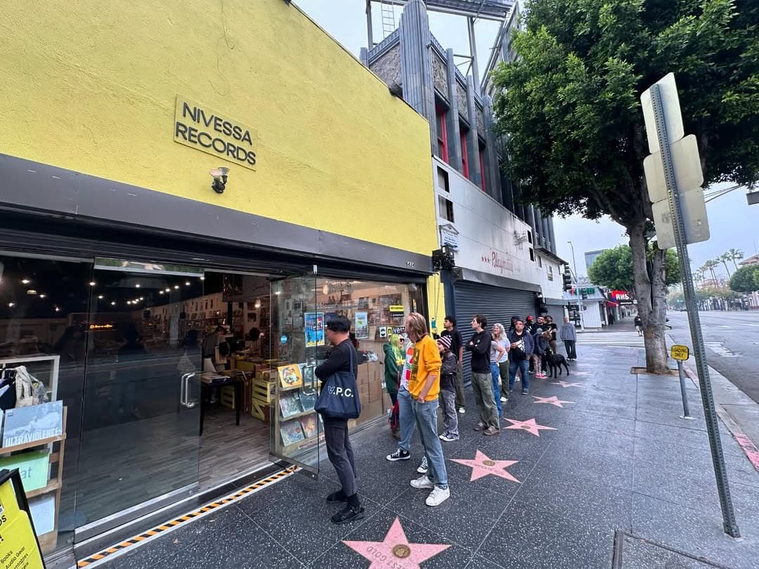 Moon Bus Radio Takes Over Hollywood Blvd's Nivessa Records for Live Broadcast