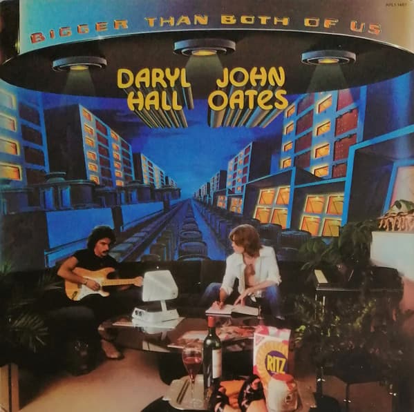 Daryl Hall & John Oates – Bigger Than Both Of Us vinyl cover art