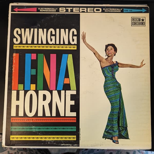 Lena Horne – Swinging Lena Horne vinyl cover art