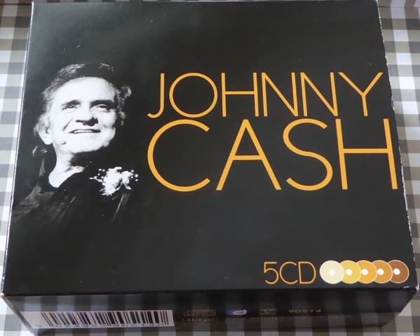 Johnny Cash – Johnny Cash vinyl cover art