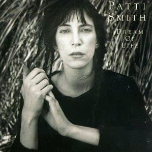Patti Smith – Dream Of Life vinyl cover art