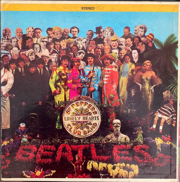 The Beatles – Sgt. Pepper'S Lonely Hearts Club Band vinyl cover art